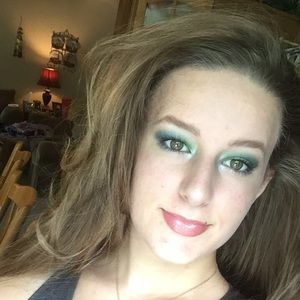 Meet your Posher, Audrey